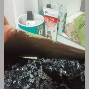 Kırık Gelen Baskül Ve Söz Verilen Yeniden Gönderimin Gerçekleşmemesi