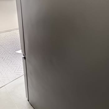 Arçelik Buzdolabında Göçük Sorunu Ve Üst Model Değişim İsteği