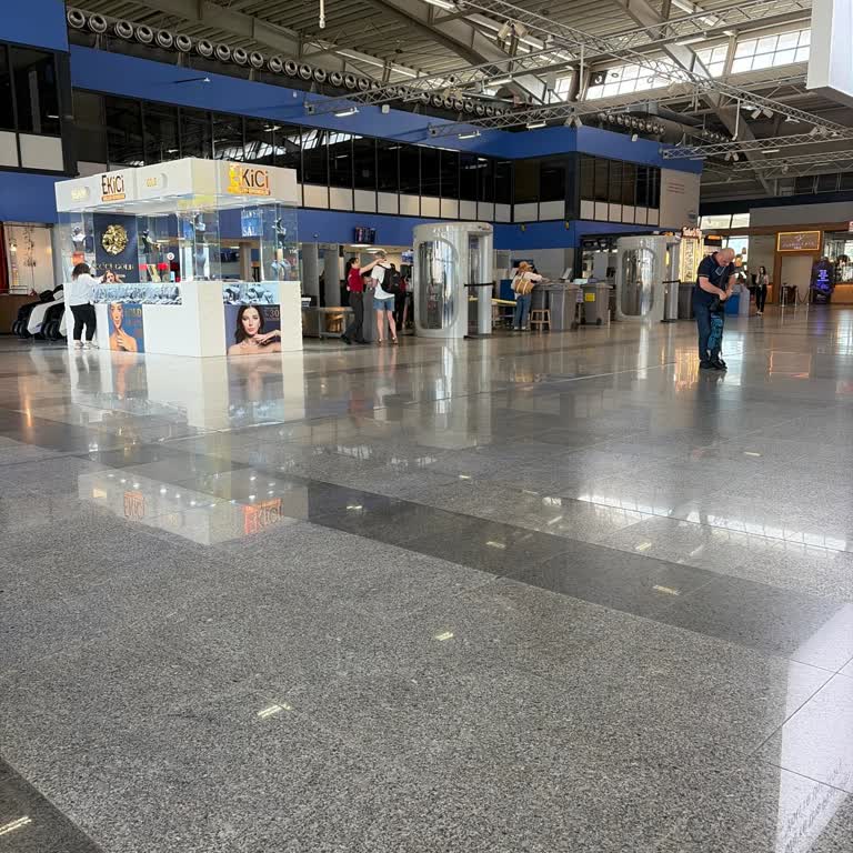 Bodrum Havalimanı’nda Sıvı Ürünüm Geçmedi, Açıklama Bekliyorum