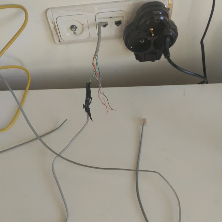 Ortak Altyapı Sorunu Ve Yetersiz Saha Ekibi Nedeniyle Sürekli İnternet Kesintileri