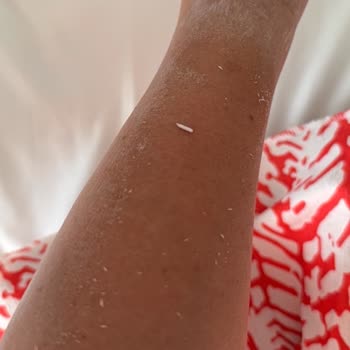 Bioderma Photoderm Spot SPF 50 Güneş Kremi Ciltte Plastik Tabaka Oluşturuyor
