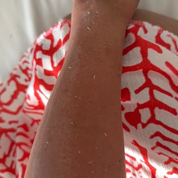 Bioderma Photoderm Spot SPF 50 Güneş Kremi Ciltte Plastik Tabaka Oluşturuyor