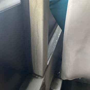 Yağmurlu Hava’da Otobüs İçine Su Girişi Konforu Ve Güvenliği Tehlikeye Atıyor