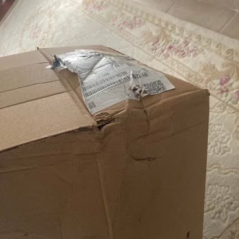 Media Markt'tan Gelen Macbook Air Kargo Paketi Ağır Hasarlı Ve Özensiz Teslim Edildi