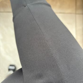 Ön Ve Arkası Farklı Kumaşlı Jogger Altında Üretim Hatası