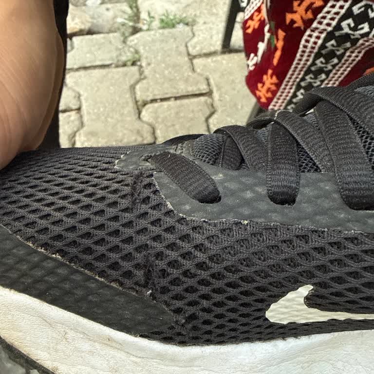 Kısa Sürede Yırtılan Nike Air Max Ayakkabı Ve Fiziki İnceleme Yapılmadan Red Kararı