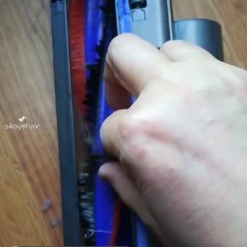 Dyson Big Ball Elektrik Süpürgemin Başlığına Kıl Dolanıyor Çıkmıyor
