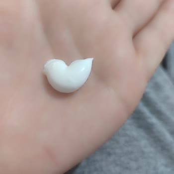 Bioderma Photoderm Spot SPF 50+ Kremi Yapışkan Ve Pütür Pütür Çıkıyor