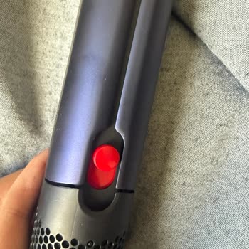 Dyson Airstrait Değişim Cihazı Aynı Plaka Arızasıyla Çizik Ve Kirli