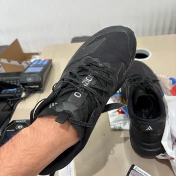 Adidas Ayakkabının Yapışkan Yerleri Bir Ayda Ayrıldı Ve Ücret İadesi İstiyorum