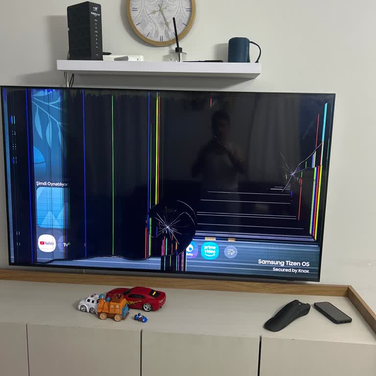 Samsung TV Ekranı Kırıldı Ücretsiz Değişim Talebi Ve İletişim Sorunları