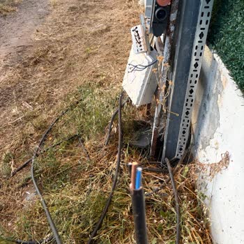 Şantiye Elektrik Hattının Kaldırılmaması Ve Çocuk Güvenliği Riski
