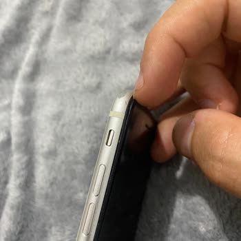 Getmobil Yanıltıcı Kozmetik Bildirimiyle Gelen Kusurlu İPhone Se 2020 Değişim Talebi