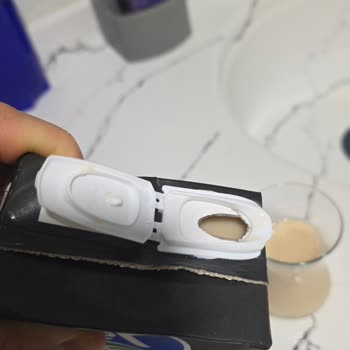 A101'den Aldığım Sek Protein Sütü Kahverengi Renkte Bozulmuş