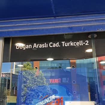 Esenyurt Turkcell Bayisinde Kaba Ve Küçümseyici Müşteri Tutumu