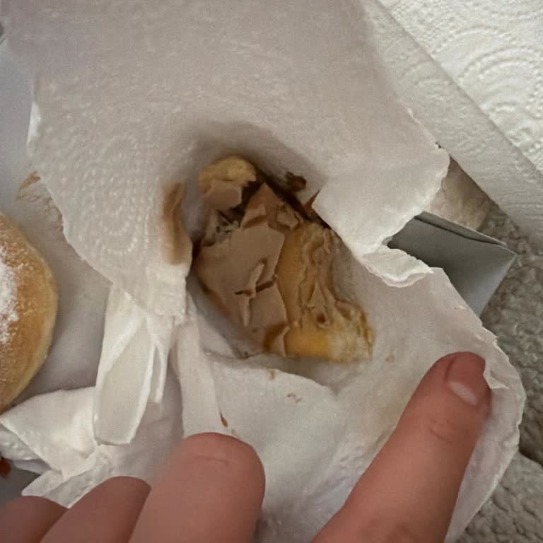 Bozuk Donut Ve Cevapsız İletişim Nedeniyle İade Talebi