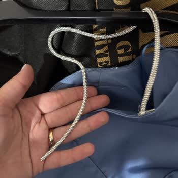Altın İğne Terzisi’nde Özensiz Kol Kesimi Ve 300 TL İade Talebi