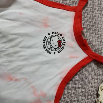 LCW Çocuk Tişörtünde Renk Atesi: İlk Kullanımda Kıyafetler Boyandı Ve Kalitesiz Ürün Şikayeti