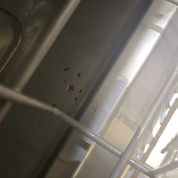 Franke Bulaşık Makinesinde Sepet Çabuk Paslanıyor Ücretsiz Değişim Talebi