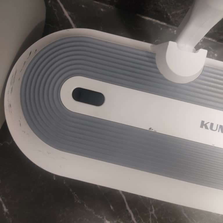 Kumtel Şarjlı Dikey Mop Kapak Parçası Eksik
