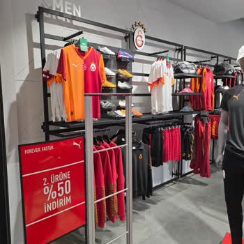 Puma Mağazasında Yanıltıcı 'New Season' Tabelaları Ve İade Reddi
