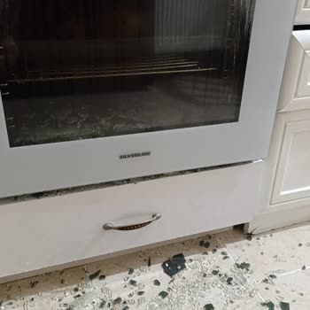 Silverline Fırının Cam Patlaması Güvenlik Riski Ve Ücretsiz Değişim Talebi