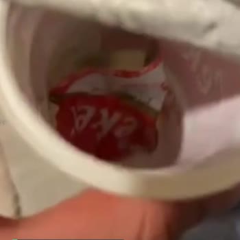 Eker Plastik Çıktı Ayranın İçinden
