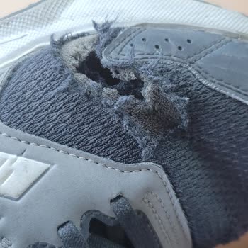 Ayakkabıda Tasarım Ve Üretim Hatası Mağaza İade Reddi