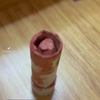 Gratis Ruj Ambalajlı Hali İle Kırık Geldi