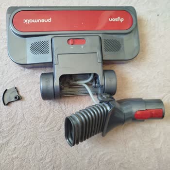 Dyson Süpürge Başlığının Kırılması Ücretsiz Garanti Değişimi Talebi