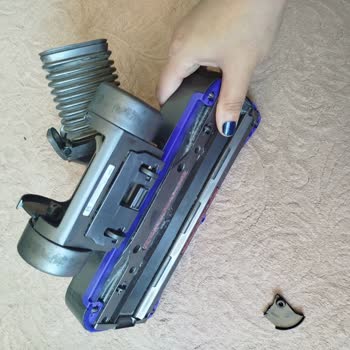 Dyson Süpürge Başlığının Kırılması Ücretsiz Garanti Değişimi Talebi