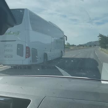 Uludağ Şehirlerarası Otobüsünün Tehlikeli Sol Şerit Sürüşü Ve Sorumluluk Talebi