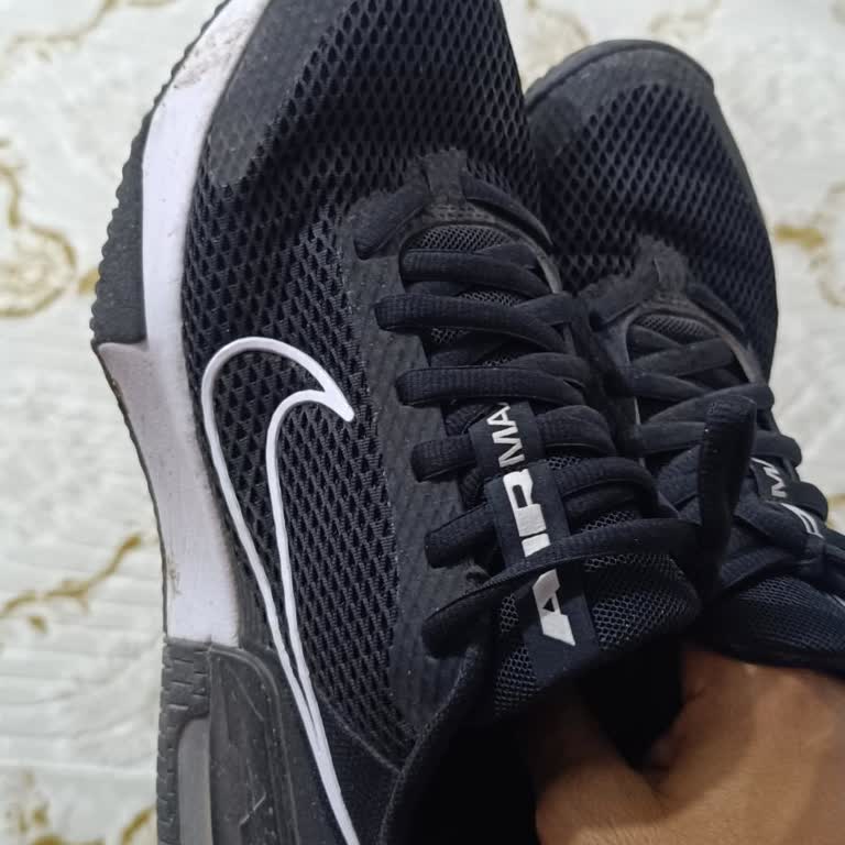 Nike Air Max Ayakkabısının Tabanındaki Ses Sorunu Ve Garanti Reddi