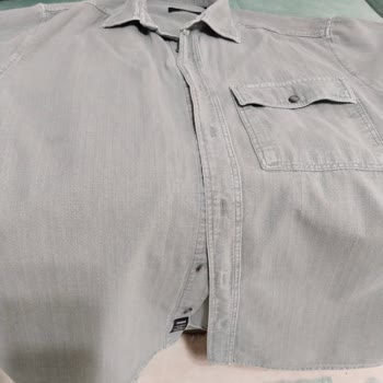 Mavi Gömlekte Hızlı Renk Solması Ve Ücret İadesi Talebi