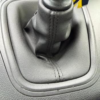 Opel Combo Vites Servisinde Oluşan Plastik Hasarı Ve Tekrarlanan Sorunlar