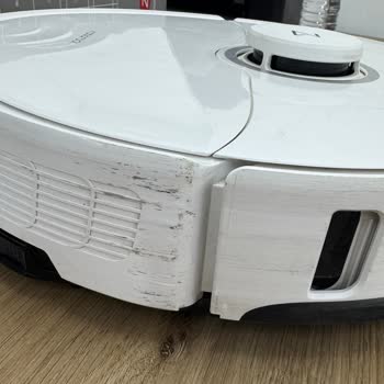 Garanti Süresi Bittiği İddiasıyla Çizik Ve Kirli Halde Dönüşen Roborock S8 Servis Sorunu