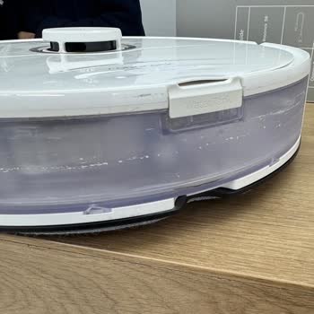 Garanti Süresi Bittiği İddiasıyla Çizik Ve Kirli Halde Dönüşen Roborock S8 Servis Sorunu