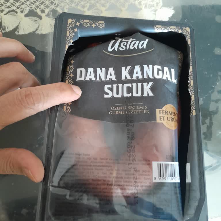 A101 Üstad Dana Kangal Sucuğunun Kötü Kokması ve İade Talebi