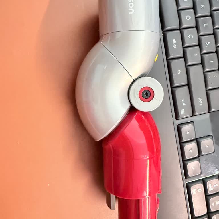 Dyson Gen5 Detect Dirsek Aparatı Bağlantı Sorunu Ve İki Yıllık Çözüm Bulunamayan Destek