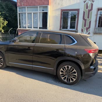 Araç 16 Gün Serviste Bırakıldı, Bilgi Eksikliği Ve Çözüm Sunulmadı