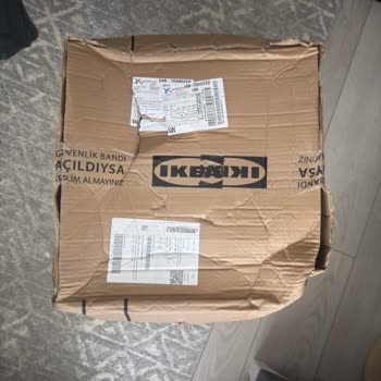 Yurtiçi Kargo’nun Hasarlı Paket Teslimatı Ve Asansöre Bırakılması