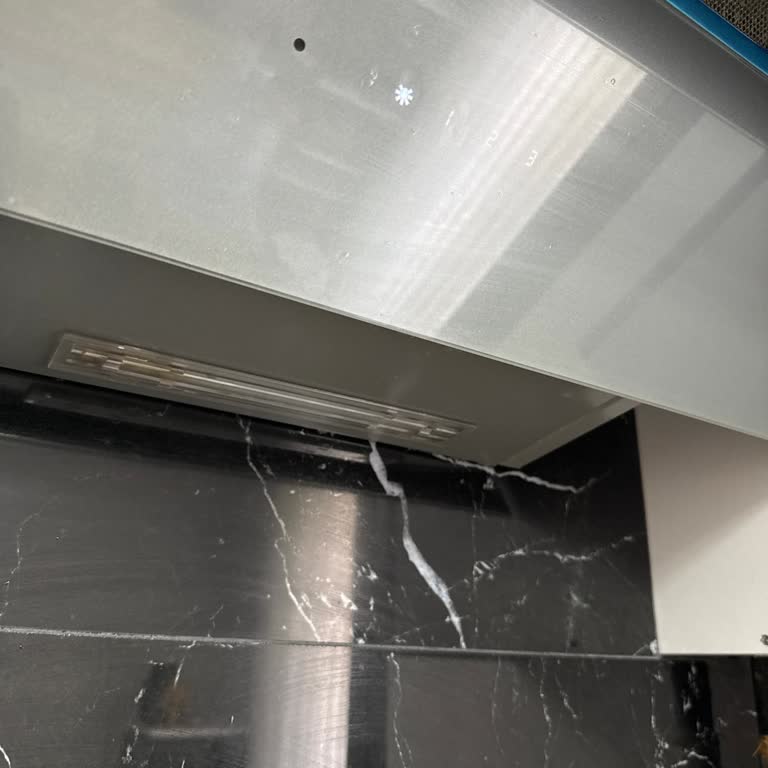 Davlumbaz LED Işığı Arızası Garanti Dışı Tutularak 780 TL Ücret İstendi