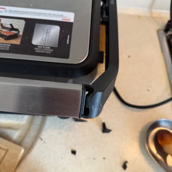 Kronik Kırılma Sorunu Olan Tefal Supergrill Tost Makinesi İçin İade Talebi