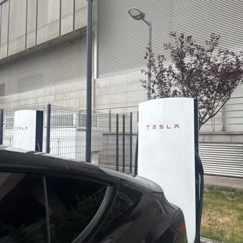 Kentpark Tesla Şarj İstasyonunda Tüm Üniteler Çalışmıyor
