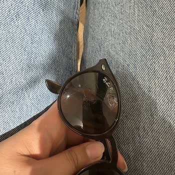 Ray-Ban Güneş Gözlüğü Camları Renk Solması Ve Atması, Garanti Kapsamında Değişim Talebi