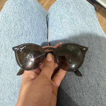 Ray-Ban Güneş Gözlüğü Camları Renk Solması Ve Atması, Garanti Kapsamında Değişim Talebi