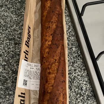 File Market Şirinyer Şubesinde Yanık Baget Ekmek Satışı