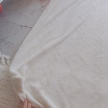 Kalıbı Uymayan Ve Kenarları Kalkan Halı Örtüsü Değişim Talebi