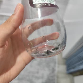 Avşar Soda’da Şişeden Çıkan Siyah Yabancı Maddeler Gıda Güvenliğini Tehdit Ediyor