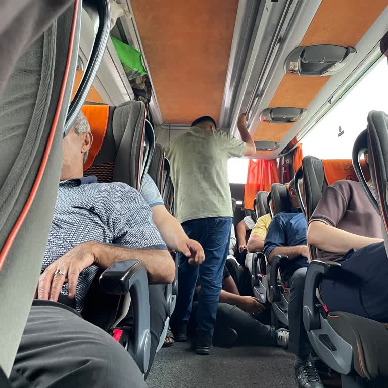 Kaba Personel Ve Aşırı Yolcu Alımı Otobüs Güvenliğini Tehlikeye Attı